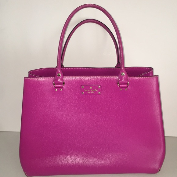 kate spade Handbags - KATESPADE Large Fuchsia Work Tote like NEW